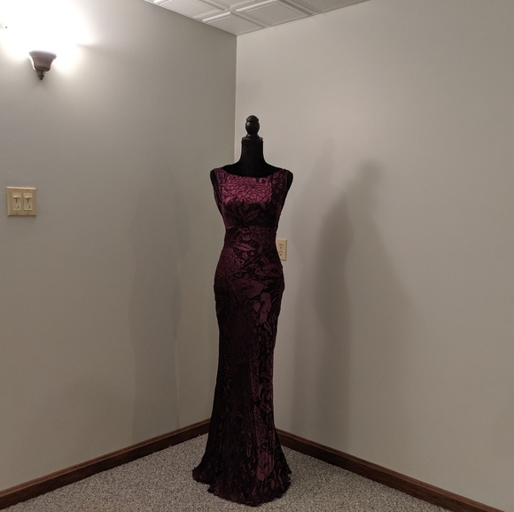 Nicole Miller velvet gown - Picture 4 of 12